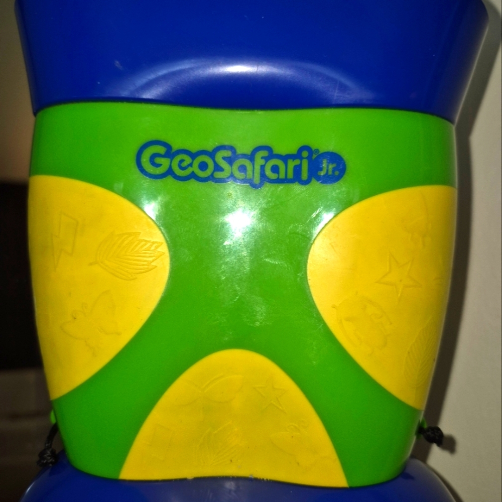 Kidnoculars by geosafari